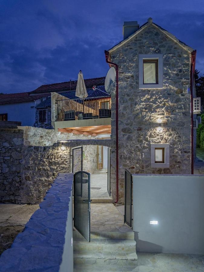 Villa Ploca On Hvar With A Private Heated Pool Dol  Eksteriør billede